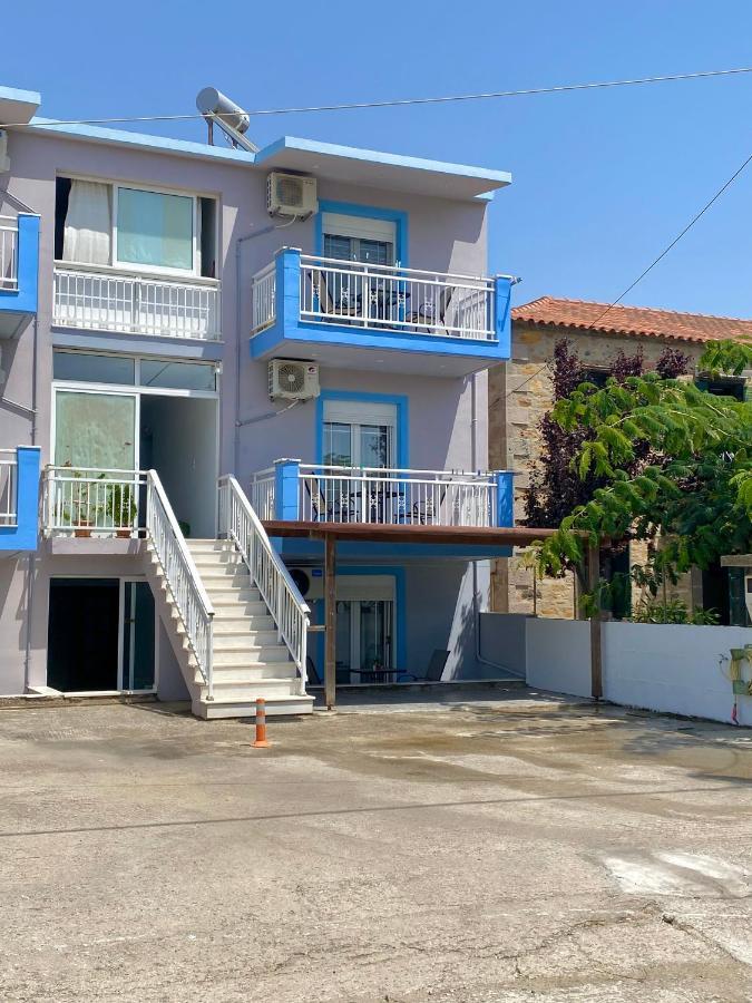 Theodora'S Studios Repanidhion Exterior photo